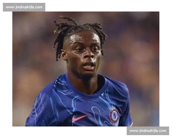 杜兰租借加盟费内巴切，曼联错失潜力前锋